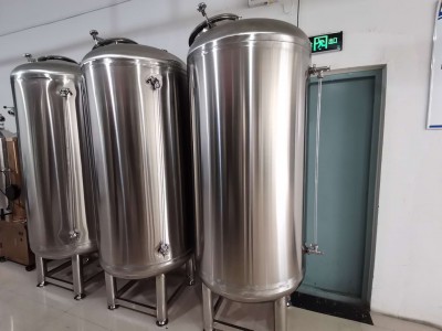 丽江市鸿谦无菌纯水箱 无菌水箱厂家批发商品质优良图1