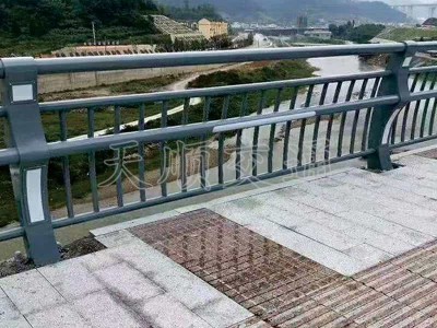 桥梁河道护栏图1
