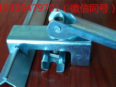 防溢裙板专用夹持器  配套夹持器图1