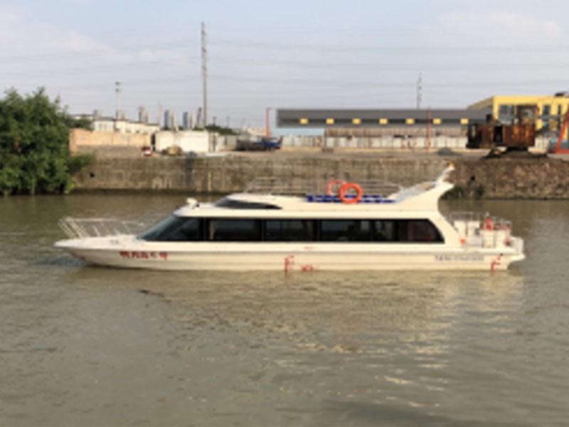 WH1380游艇
