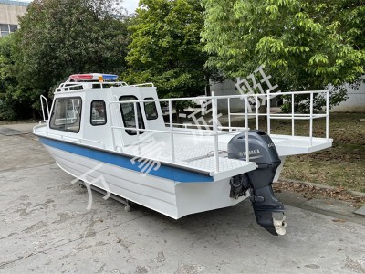 WH730铝合金半棚艇图2