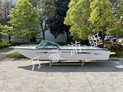 WH600铝合金敞开艇图2