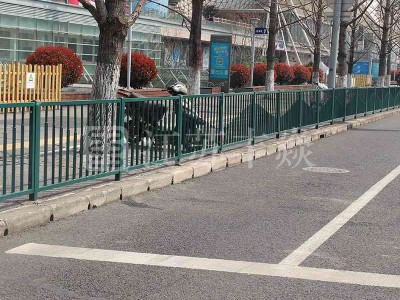 边缘护栏图1